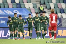2比1！北京国安队绝杀河南嵩山龙门！中超积分更新！国安23场40分图片