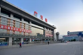 列车运行图调整，途径广元火车站的部分列车时刻、停站有变图片