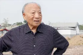 86岁老人花300亿在横店重建圆明园，曾遭专家反对，后来建成了吗图片