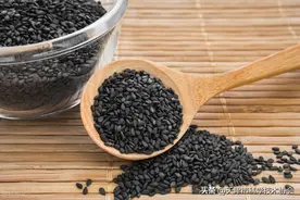 生姜首乌黑芝麻，真的能生发黑发吗？图片