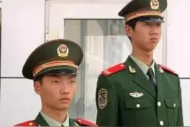 武警部队那些混乱的着装图片