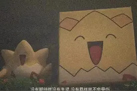 文案：“清晨的粥，能填满胃，深夜的酒，却能填满心。”图片