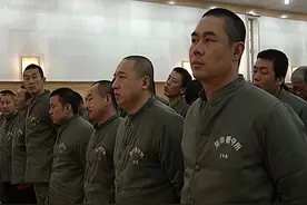 河北最牛黑老大杨树宽，独霸唐山10数年，敲诈8个亿开装甲车上路图片