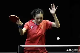 袁嘉楠再创佳绩，3-1击败石川佳纯静待孙颖莎，田志希任场外指导图片