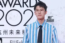 刘昊然“人夫感”，周翊然翻车，这些男明星都怎么了？图片