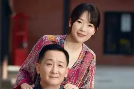 著名演员梁天：帮离世的哥哥梁左还债，同行曝他与妻子早已离婚图片