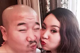 李琳：嫁大11岁王小利，恩爱22年生一儿一女，一家五口幸福美满图片