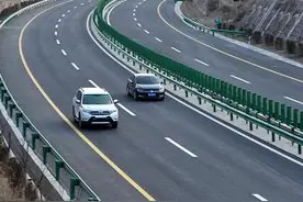 省道赤峰至张家口康保公路（S302）冀蒙界至康保县城段通车图片
