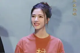《封神》里妲己的扮演者：娜然，精通中俄蒙三国语言的混血美女图片