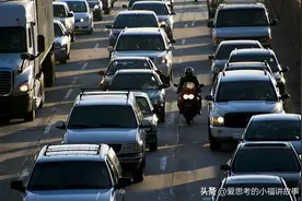 给“消防车”让道被扣6分，车主申诉遭拒，交警：没罚错图片