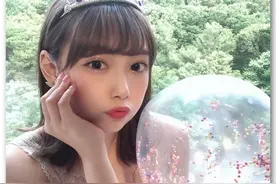 日本肥宅疯狂追星，以为女神想和他结婚，不惜贪污巨款送名牌摆阔图片