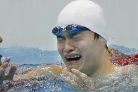 泳坛王者孙杨：“只要我还能游，定拼命在巴黎奥运会为国争光！”图片