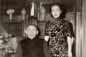杜月笙痴爱孟小冬30年，62岁与她结婚，临死前遗言让她泪崩图片
