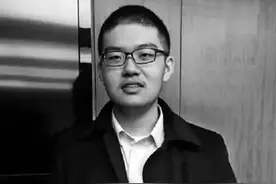 天才少年16岁出版专著，距高考百天时跳楼，遗言：未来没有吸引力图片