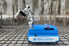 【科技赋能】中建八局自行式智能钢筋绑扎机器人（RBBD-Bot2.0）首次亮相图片