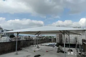 深受酷热之苦的顶层住户，违章遮阳隔热凉亭，怎么秒变不违章图片