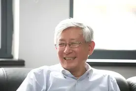 媒体人曹景行去世，享年75岁，51岁“触电”，被称为中国“电视时评第一人”图片