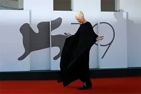 Tilda Swinton的腔调模仿不来，穿衣配色却一定要收藏图片