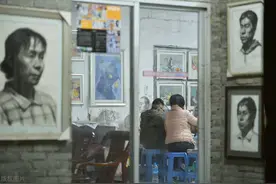 高一成绩很差，去当艺考生学美术，有前途吗？图片