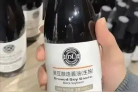 胖东来8.7元自营酱油，标签上有4个关键指标，告诉你啥叫好酱油图片