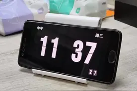 在闲鱼上卖旧手机的人，现在都有点后悔图片
