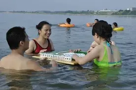 如何看待四川人都痴迷打麻将？图片