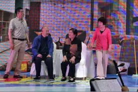 弘扬孝道文化，商洛市商州区一民营艺术团端午期间演出眉户剧《天下父母心》图片