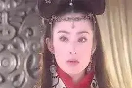 长相不符别硬演，演过“四大美人”的6位女星，一个比一个辣眼睛图片