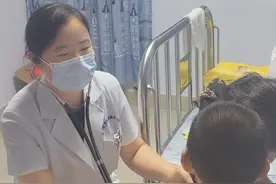 多喝水也能出事？厦门2岁女娃每天4升水，一查患上尿崩症图片