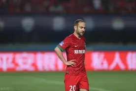 正式官宣！足协公布重磅罚单，高洪波推翻裁判引质疑，明显双标图片