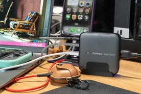 四口百瓦“小钢炮”一站式快速充电体验：摩米士100W氮化镓充电器图片