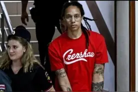女魔兽被判长达9年，格里娜向总统求助，拜登为她撑腰图片