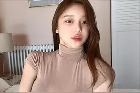 中国比韩国小？韩国美女来中国旅游嫌中国小，十天后哭着不想离开图片