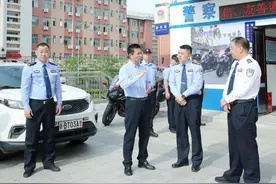 不打招呼直奔现场！赣州蓉江新区党工委书记王凌深入一线调研公安工作图片
