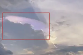 云南上空出现神秘“异象”，网友称剑开天门，难道天庭真的存在？图片