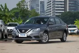 双10.25英寸大屏+6AT，十多万预算，买福睿斯还是轩逸经典？图片