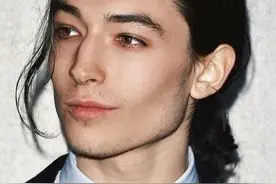 好莱坞29岁当红男星一个月被连抓2次！粉丝心碎：王炸打了个稀烂图片
