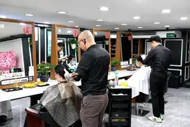 记者实探理发店：晚间将迎客流高峰，下月还有“二月二”！图片