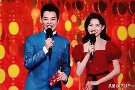 央视主持马凡舒春晚彻底封神！穿中国红裙主持，吐词台风备受好评图片