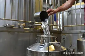 100斤高粱能酿出多少酒？有多少利润？65岁酿酒师说出答案图片