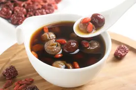 红枣虽好，但提醒大家：这6类人要少吃，否则不但没好处还很危险图片