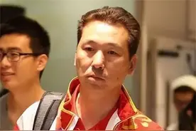 “羽坛金牌教练”田秉毅：娶铁娘子周继红为妻，如今儿子成他骄傲图片