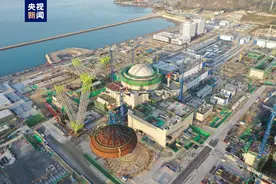 “华龙一号”批量化首堆漳州核电1号机组外穹顶吊装成功图片