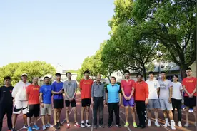 13秒28！中国19岁天才110米栏夺冠，实力逼近同期刘翔，激动人心图片