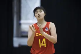姚明英明决定，正式放行女篮奥尼尔！周琦左右为难，别双标对待他图片
