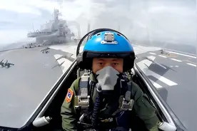 重磅！初中毕业可考取海军航校，6年驾驶歼15，上舰航母指日可待图片