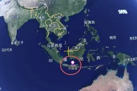 爪哇岛——世界上雷雨最多的地方图片