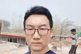 新版隋唐第二回 四明山金锤碰银锤 罗士信铁枪会元霸图片