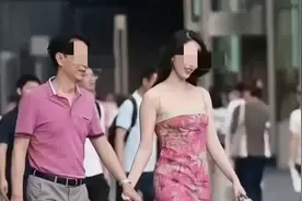 牵手门事件反转，女方疑有意让摄影师抓拍，账号揭露更多内幕图片