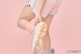 安踏被指擦边，女性产品广告为何总翻车？图片